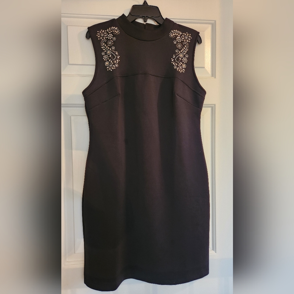 Elegant Black Sleeveless Dress with Embellishments
